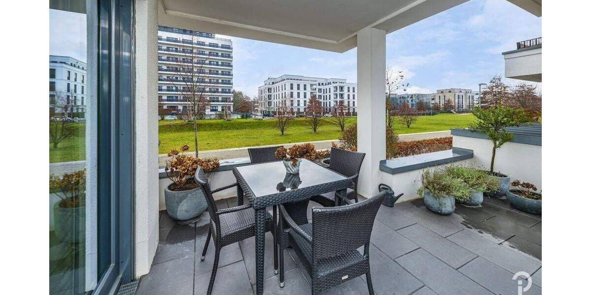 Etagenwohnung Düsseldorf Oberkassel - 3 Zimmer, 130 m&sup2;, 2.900&euro; | Angebot:25287976