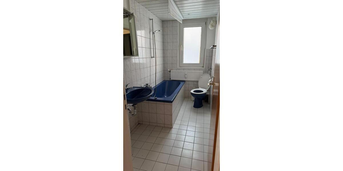 Dachgeschoßwohnung Bochum Eppendorf - 3 Zimmer, 75 m&sup2;, 690&euro; | Angebot:25874616
