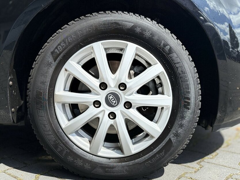 Kia Venga Vision / Klima / Navi / AHK / Pano / LPG 130.000 km 6.900 € Mönchengladbach 41066