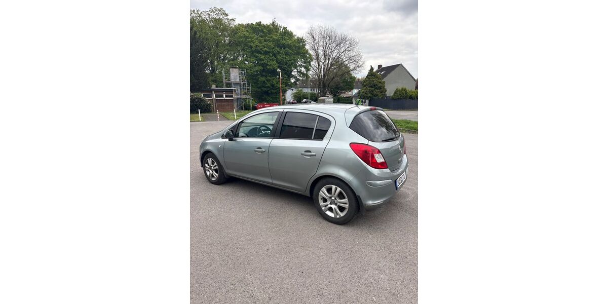 Opel Corsa 185.000 km 3.500 &euro; Duisburg 47139