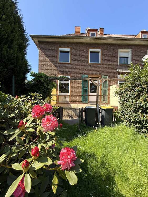 Haus zum Kaufen in Duisburg 229.000 € 97 m²