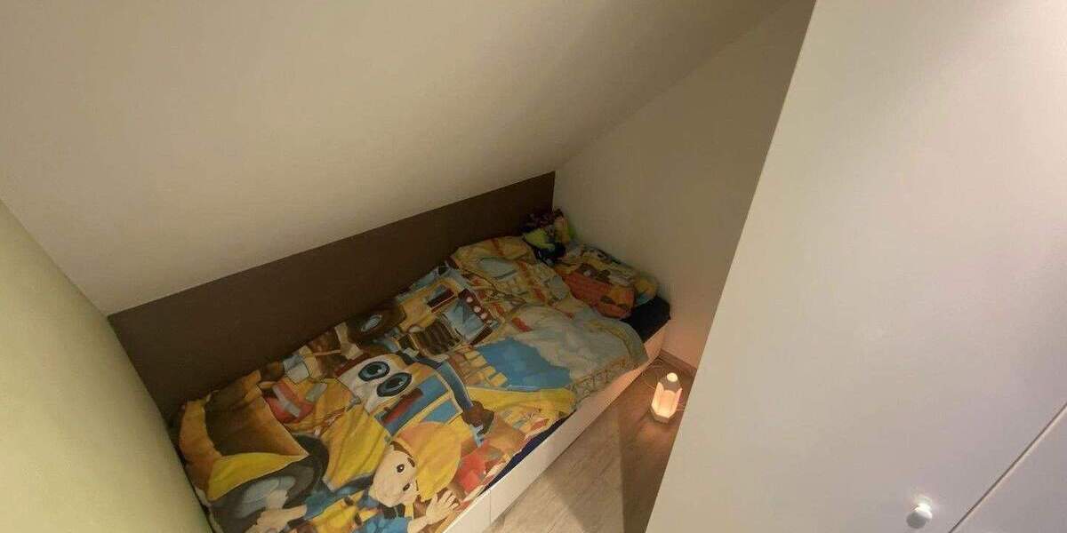 Doppelhaushälfte Duisburg Huckingen - 7 Zimmer, 120 m&sup2;, 629.000&euro; | Angebot:25087157