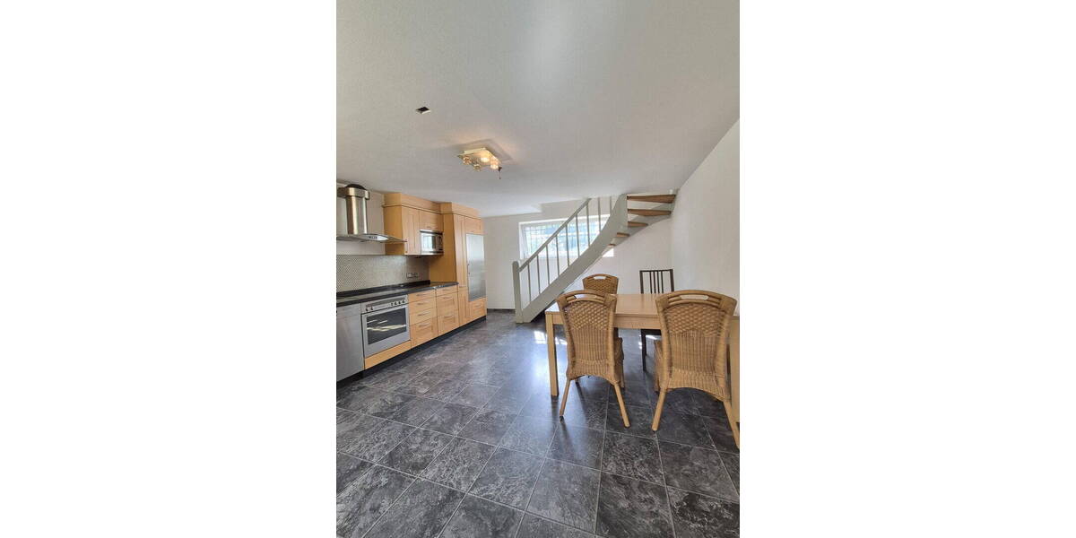 Mehrfamilienhaus, Wohnhaus Krefeld Stadtmitte - 8 Zimmer, 316 m&sup2;, 565.700&euro; | Angebot:26330490