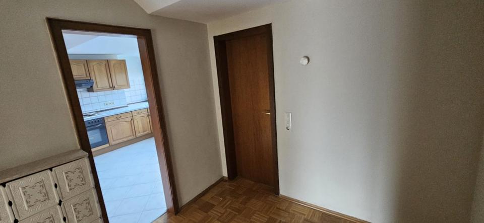 Dachgeschoßwohnung Duisburg Großenbaum - 2.5 Zimmer, 86 m&sup2;, 795&euro; | Angebot:24981041