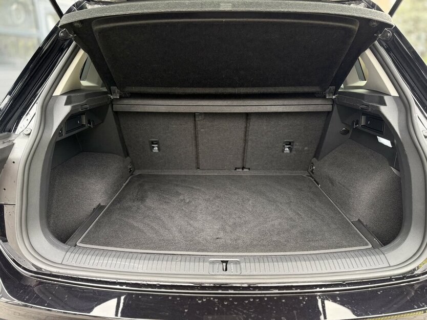 Tiguan R-Line - DAB - Kamera - AAC - Carplay