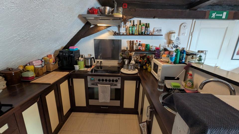 Dachgeschoßwohnung Duisburg Laar - 2.5 Zimmer, 58 m&sup2;, 110.000&euro; | Angebot:27080266