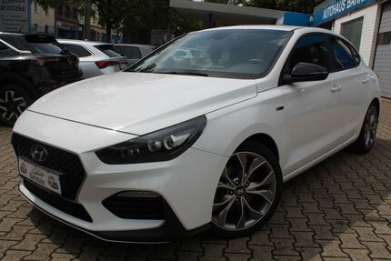 Hyundai i30 42.770 km 18.790 € Bochum 44866