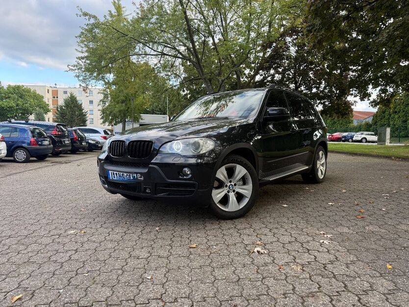 BMW X7 352.000 km 11.979 € Neuss 41469