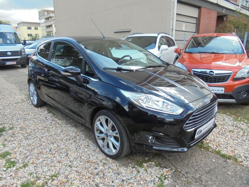 Ford Fiesta 74.500 km 8.999 € Duisburg 47249