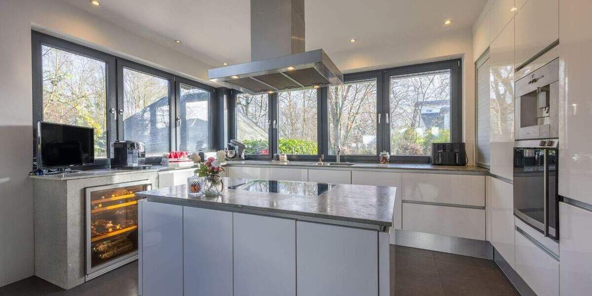 Doppelhaushälfte Neuss Gnadental - 7 Zimmer, 218 m&sup2;, 1.370.000&euro; | Angebot:23950789