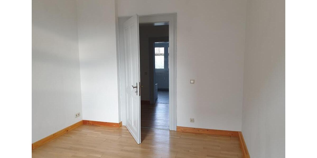Erdgeschoßwohnung Duisburg Mittelmeiderich - 3 Zimmer, 75 m&sup2;, 600&euro; | Angebot:26321219