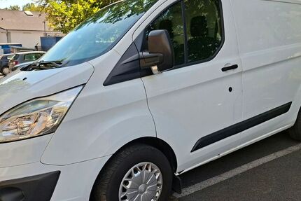 Ford Transit Custom 167.684 km 7.900 &euro; Gelsenkirchen 45883