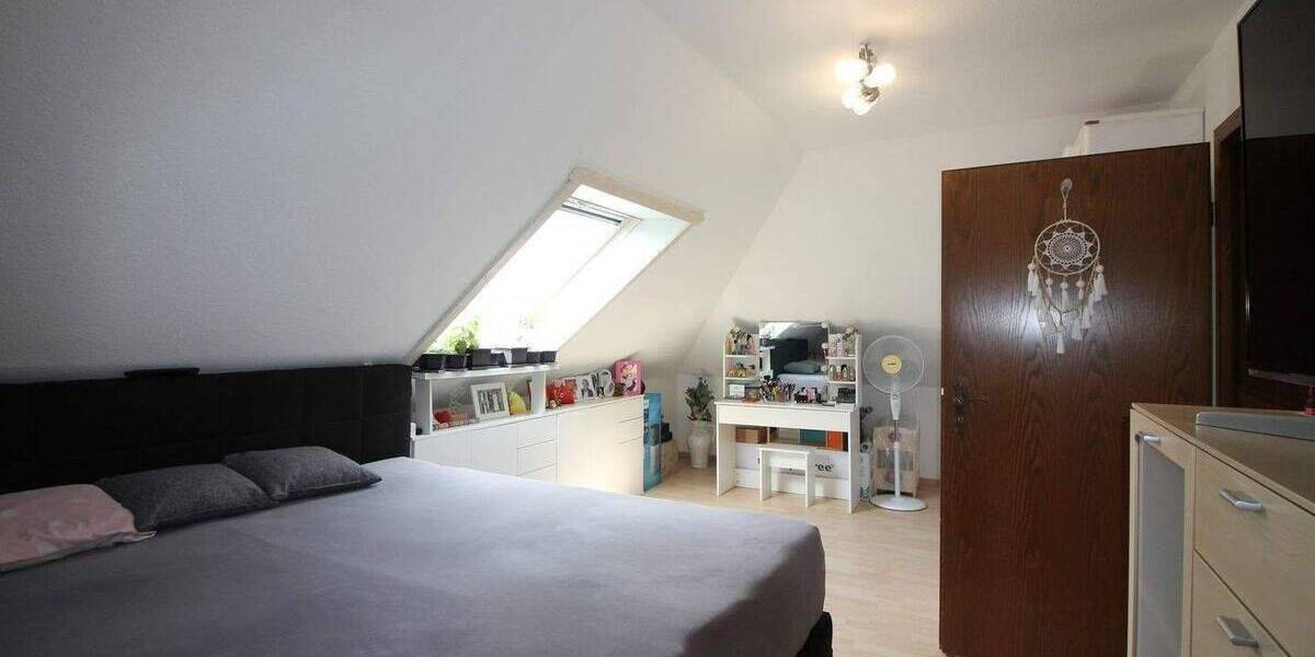 Mehrfamilienhaus, Wohnhaus Rheinberg Ossenberg - 7 Zimmer, 257 m&sup2;, 550.000&euro; | Angebot:26786888