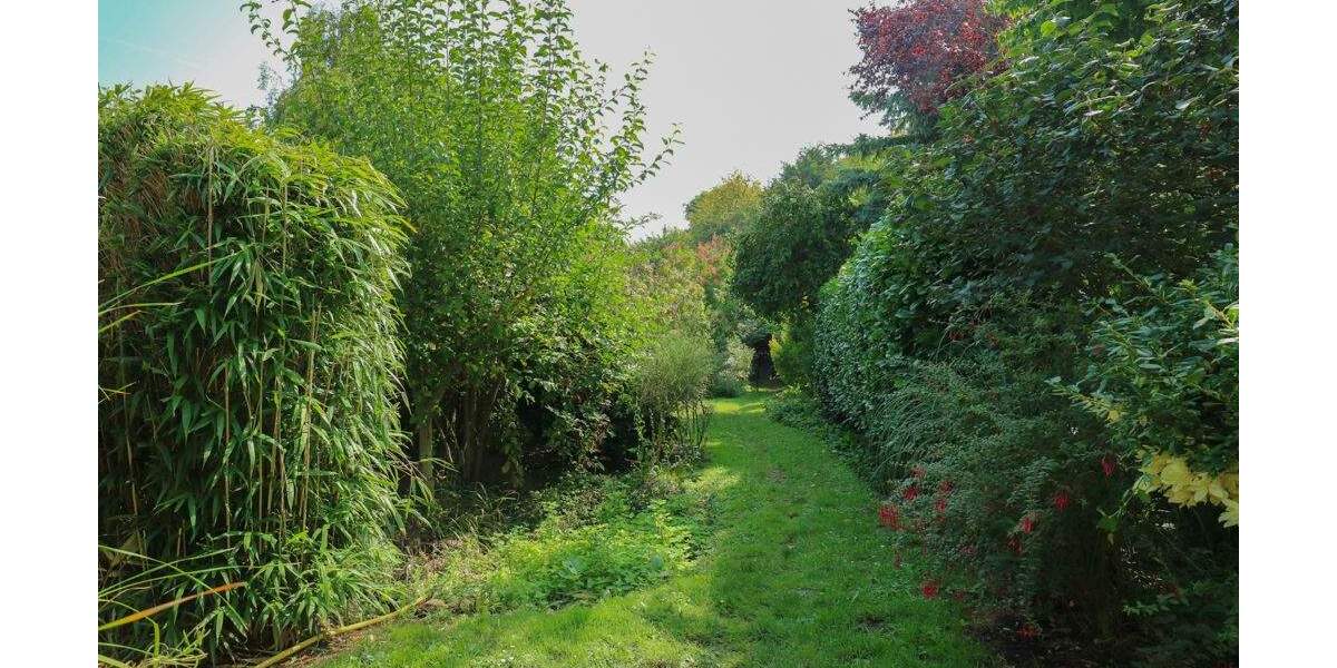 Mehrfamilienhaus, Wohnhaus Neuss Dreikönigenviertel - 6 Zimmer, 132 m&sup2;, 350.000&euro; | Angebot:22967923