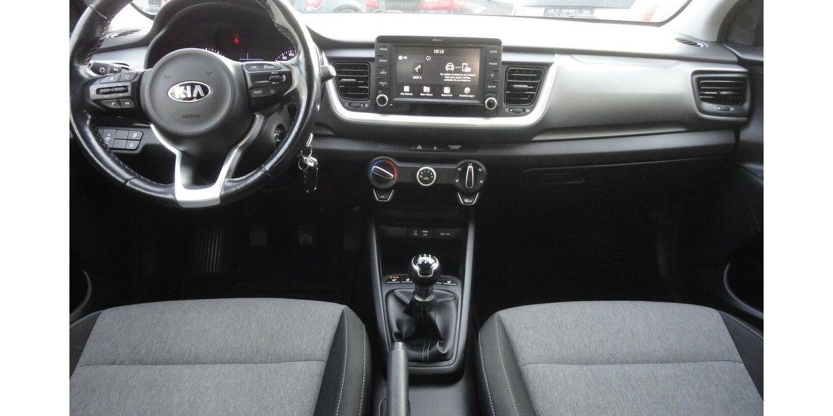 Kia Stonic 1,2 Edition7- Klima SHZ PDC Alu 33Tk,1 Hd 33.000 km 12.999 &euro; Neuss 41462