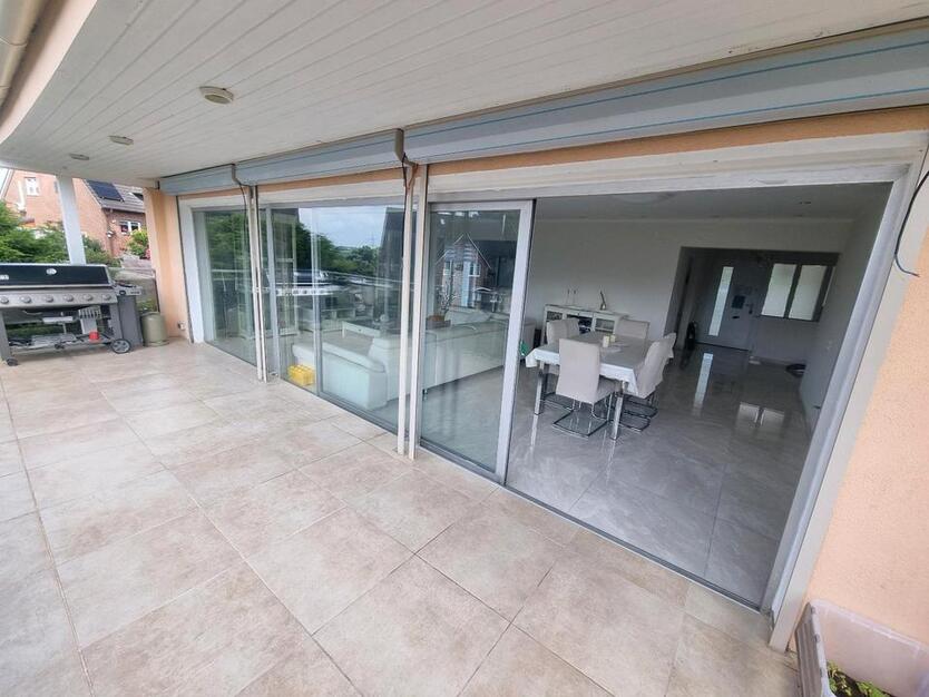 Haus mit Einliegerwohnung, Garage,Blick ins Grüne, Super Lage, zimmer