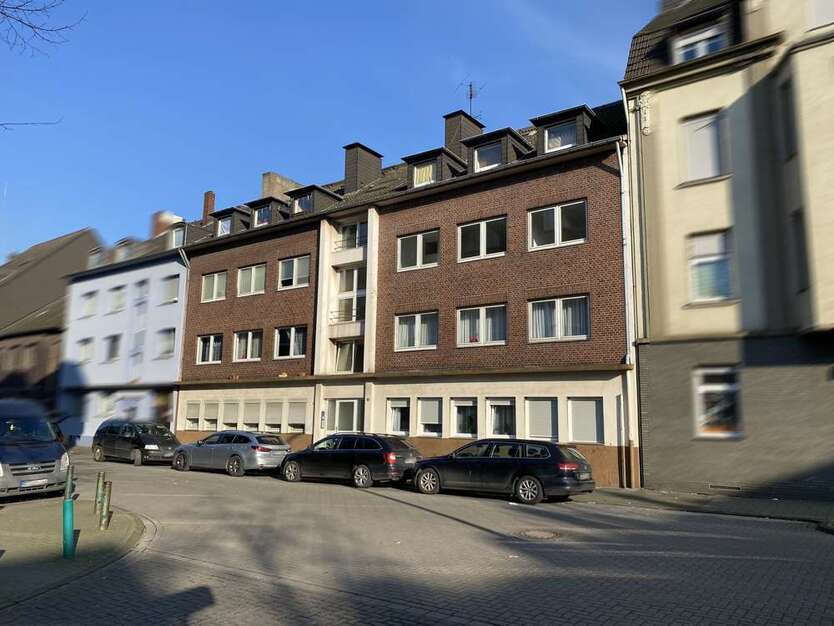 Wohnung zum Kaufen in Duisburg Beeck 65.000 € 76 m²