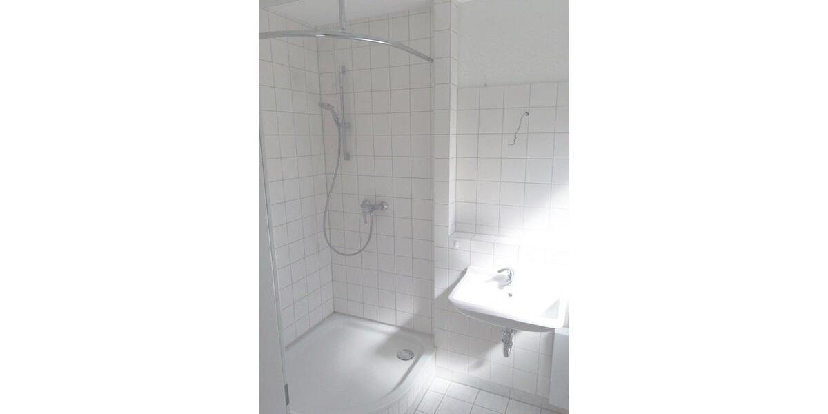 Etagenwohnung Krefeld - 4 Zimmer, 83 m&sup2;, 747&euro; | Angebot:26382820