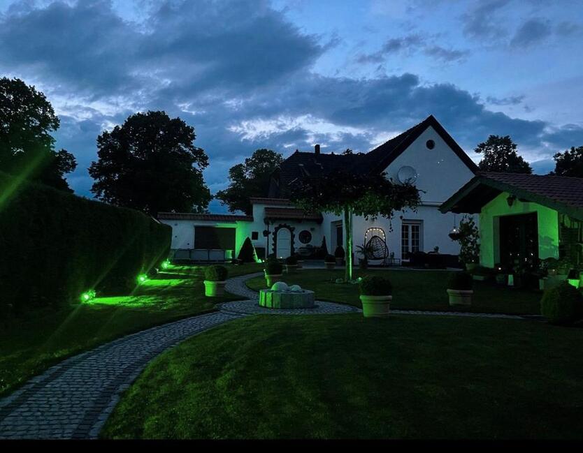 FamilientraumMehrgenerationsimmobilie mit Baugrundstück zimmer