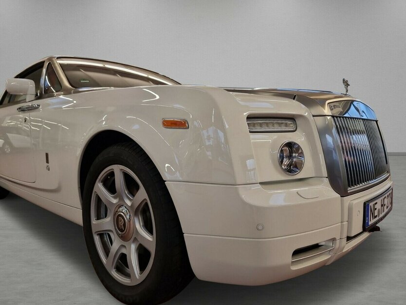 Rolls Royce Phantom Drophead Bespoke Spezial 21.800 km 195.000 € HAAN 42781
