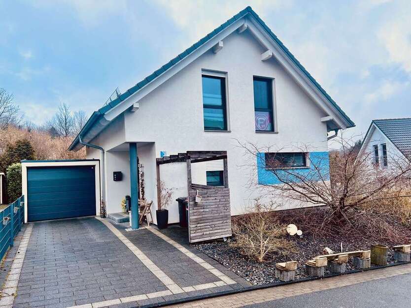Haus zum Kaufen in Solingen 595.000 € 117 m²