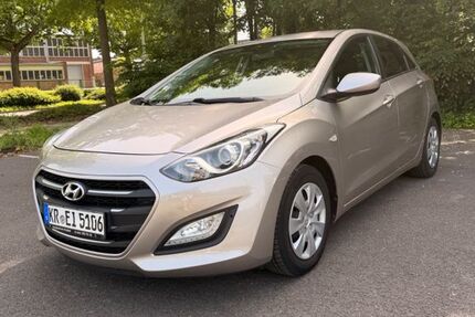 Hyundai i30 90.374 km 7.999 &euro; Krefeld 47805