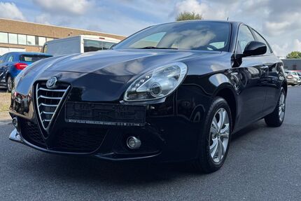 Alfa Romeo Giulietta 114.525 km 9.490 € Düsseldorf 40233
