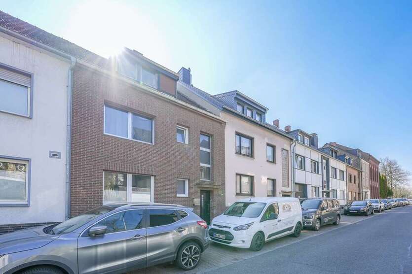 Haus zum Kaufen in Mönchengladbach Geistenbeck 299.000 € 187 m²