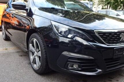 Peugeot 308 111.400 km 9.999 € Essen 45276