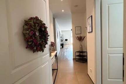 Wohnung zum Mieten in Düsseldorf 2.280 € 115 m² 3 zimmer