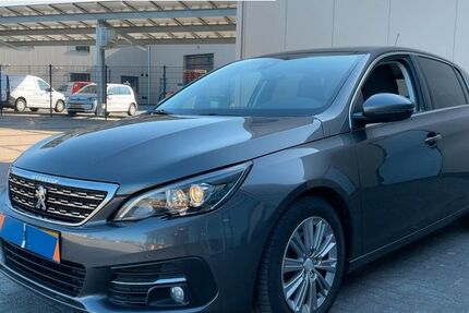 Peugeot 308 44.761 km 13.390 &euro; Düsseldorf 40589