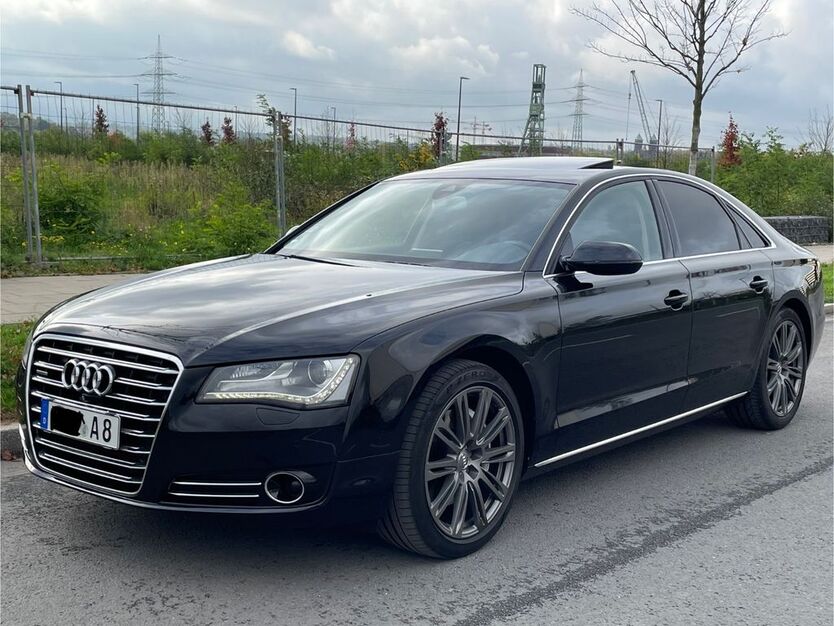 Audi A8 169.000 km 16.880 € Essen 45326