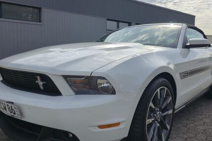 Ford Mustang 102.000 km 24.950 &euro; Düsseldorf 40468