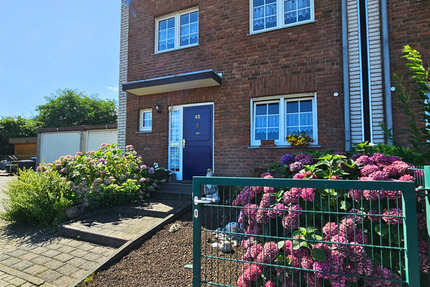 Großer Garten, freier Blick, viel Potenzial – Ihr neues Familienhaus in Kamp-Lintfort 5 zimmer