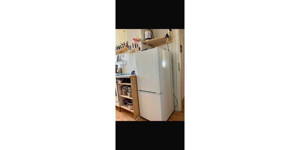 Dachgeschoßwohnung Essen Stadtbezirk VIII - 2 Zimmer, 55 m&sup2;, 606&euro; | Angebot:25612862