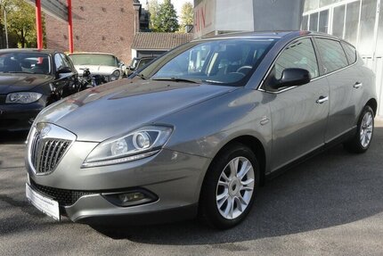 Lancia Delta Oro 1,9d 140 KW HU11/27 Klimatr+Navi+Leder 167.000 km 4.990 &euro; Neuss 41462