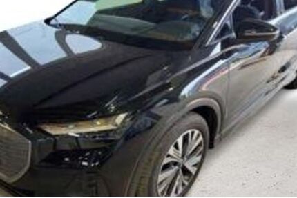 Audi Q4 e-tron 15.844 km 38.440 &euro; Moers-Hülsdonk 47441