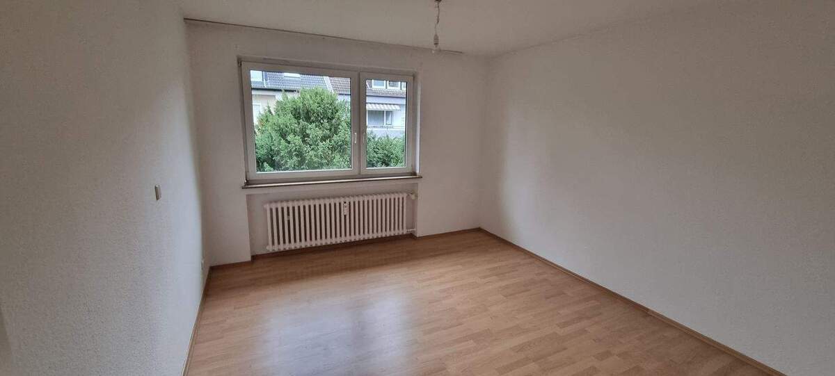 GELEGENHEITI!!! RENOVIERTE + GEMÜTLICHE 3 ZIMMER WOHNUNG mit BALKON in ESSEN - SCHÖNEBECK!!! 3 zimmer