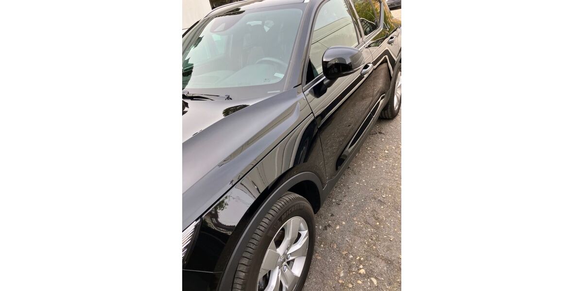 Volvo XC40 81.500 km 22.400 &euro; Duisburg 47139