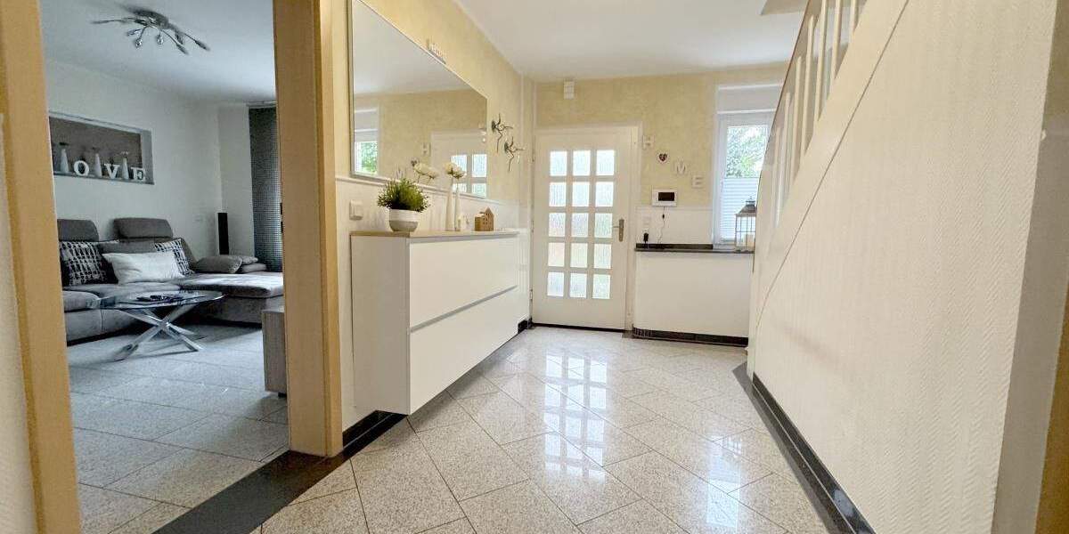 Einfamilienhaus Oberhausen Schwarze Heide - 7 Zimmer, 595.000&euro; | Angebot:25611510