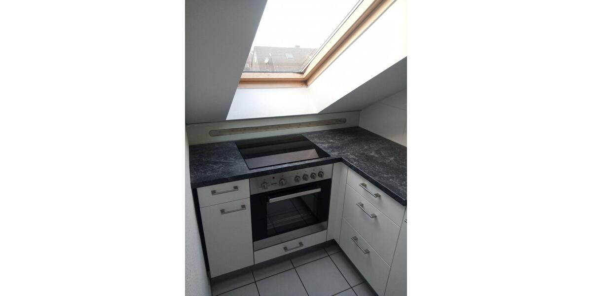 Dachgeschoßwohnung Mülheim an der Ruhr Dümpten - 2 Zimmer, 52 m&sup2;, 520&euro; | Angebot:26237463
