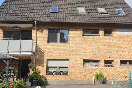 Gepflegtes und repräsentatives, großzügiges Einfamilienhaus mit Einliegerwohnung in Bochum-Eppendorf - Nähe Südpark 9 zimmer