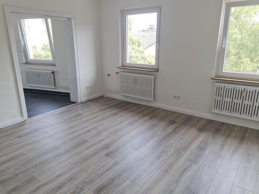 Renovierte 3-Zimmer-Wohnung im 3. Obergeschoss zu vermieten! zimmer