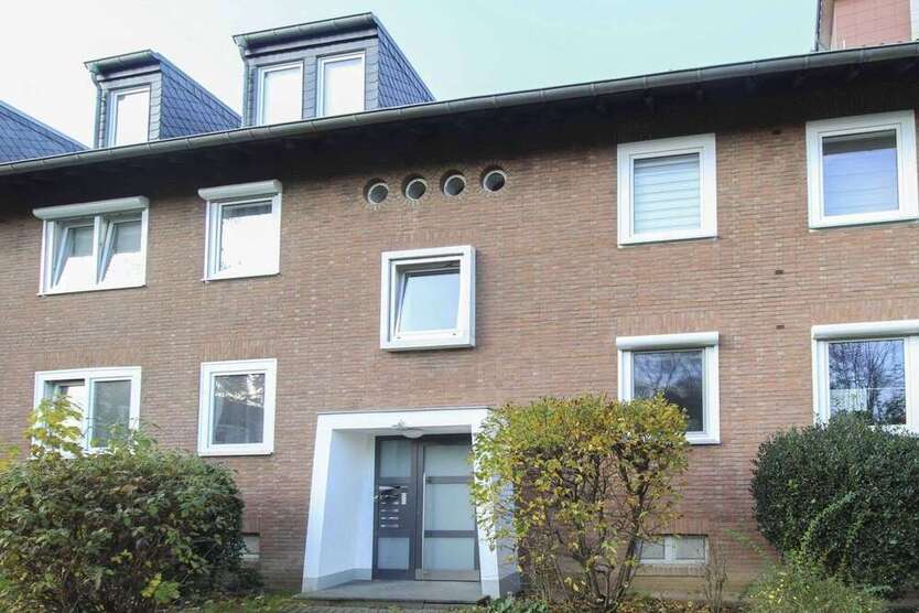 Wohnung zum Kaufen in Neuss 220.000 € 75.04 m²