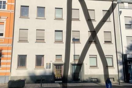 Mehrfamilienhaus mit 4 Wohnungen