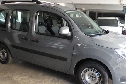 Mercedes-Benz Citan 65.000 km 12.999 &euro; Düsseldorf 40223