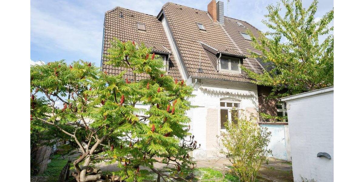 Einfamilienhaus Krefeld / Fischeln Fischeln - 7 Zimmer, 140 m&sup2;, 335.000&euro; | Angebot:25695256