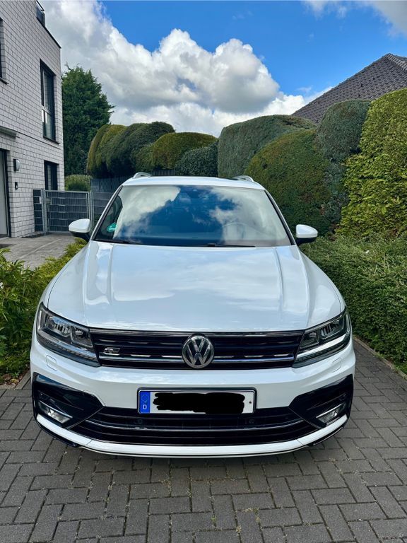 VW Tiguan 102.300 km 20.900 € Dinslaken 46535