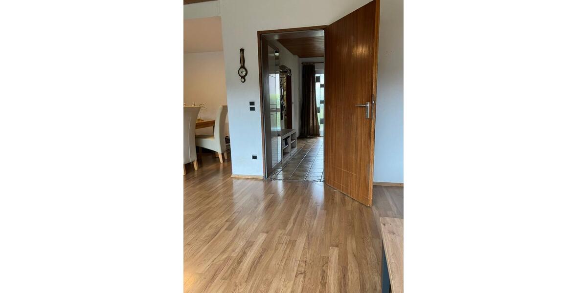 Reihenhaus Krefeld Fischeln - 4 Zimmer, 104 m&sup2;, 333.000&euro; | Angebot:27297142