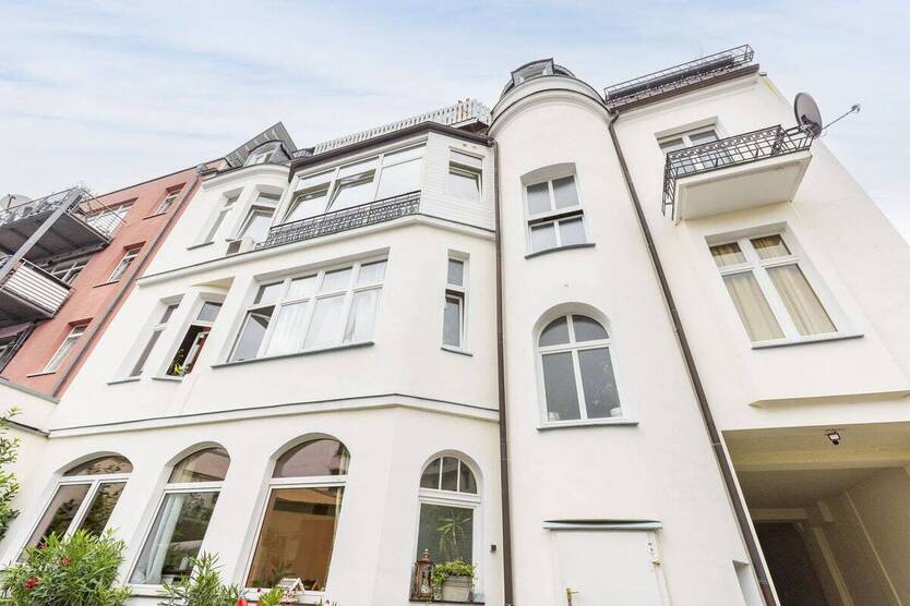 Bereits aufgeteiltes Wohn- und Geschäftshaus in begehrter Lage von Mönchengladbach 2 zimmer